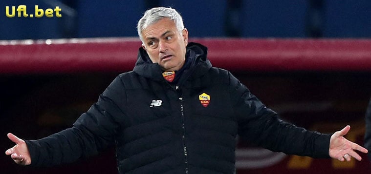 เรตเสมอควบครึ่ง  ชิงคอนเฟอเรนซ์ฯ โรม่า พบ เฟเยนูร์ด